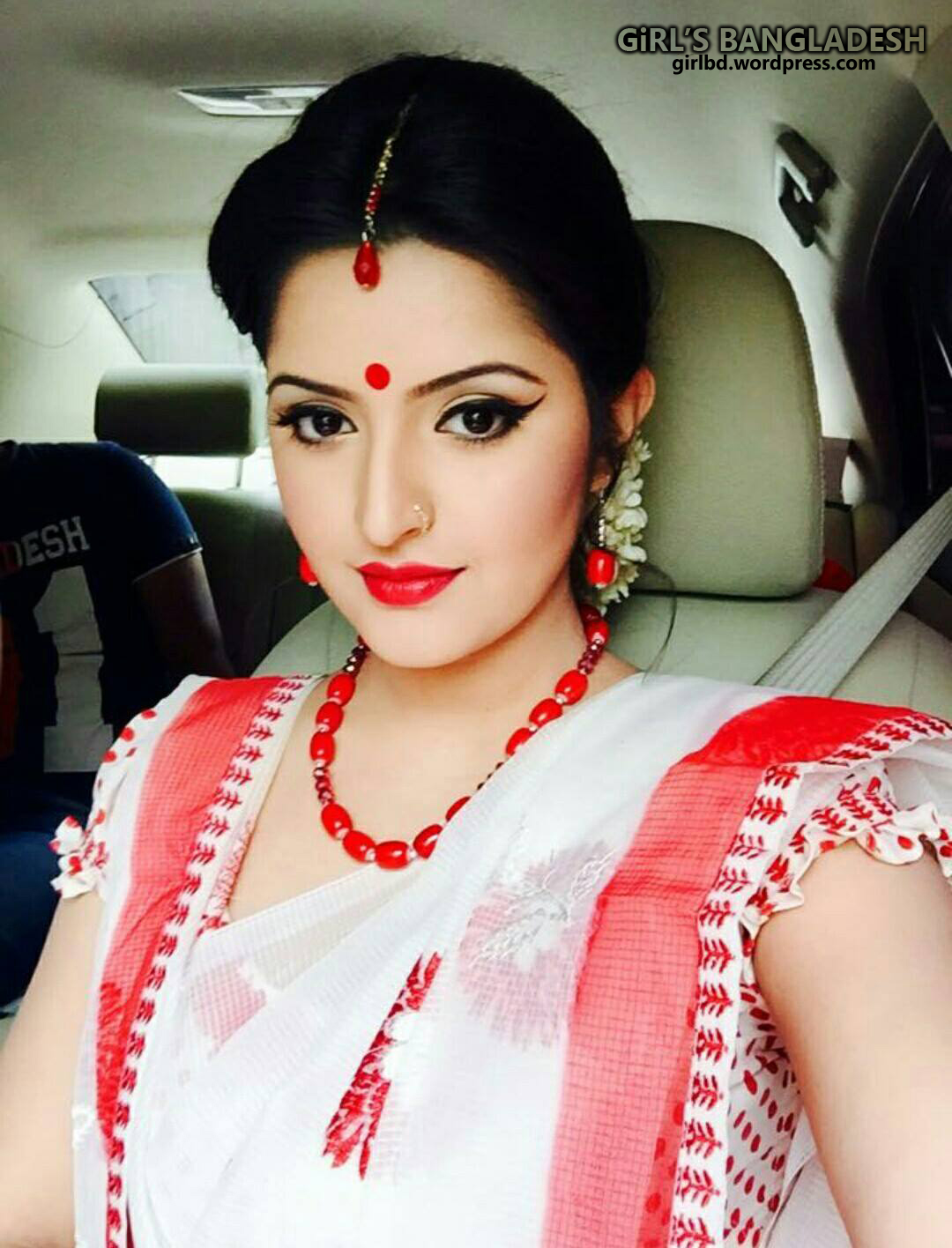 Bangladeshi Sexy  Hot Cute Movie Actress Pori Moni -7356